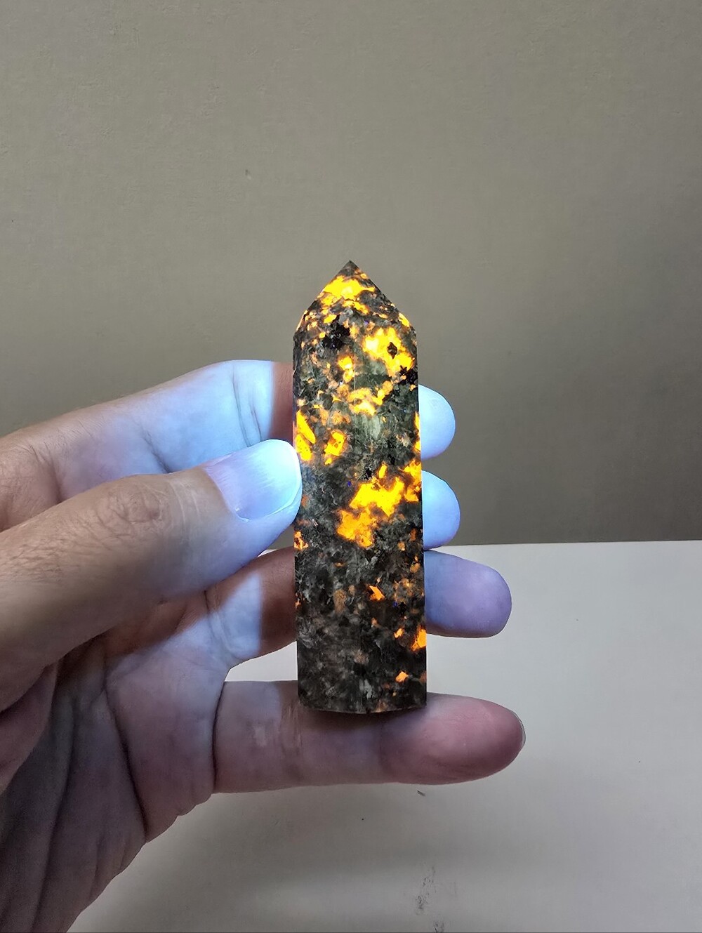 Yooperlite Crystal Tower #F